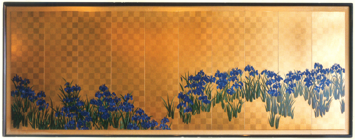 瑞苑のラウンジに設置されていた尾形光琳作・燕子花図写し陶版(金箔張り)